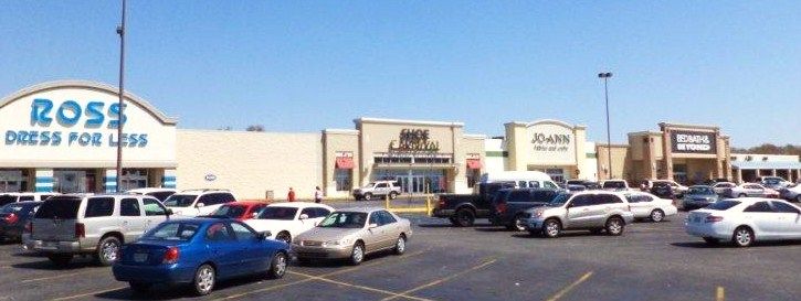 Cox Creek Plaza - Out Parcel: 308-356 Cox Creek Pky, Florence, AL 35630